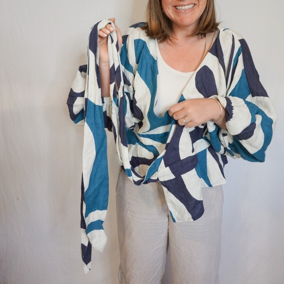 Stunning 100% linen new with tag Cala De La Cruz Mayu wrap top size large - Picture 12 of 16